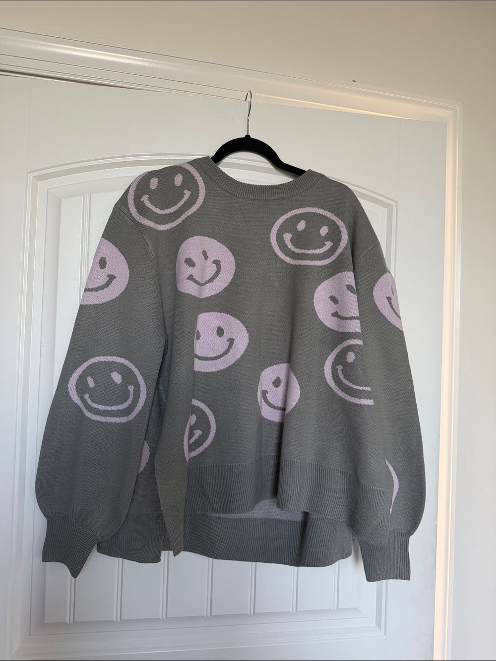 ARULA Gray Crewneck Sweater with Pink Smiley Faces